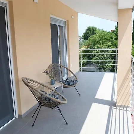 House Mara Villa *